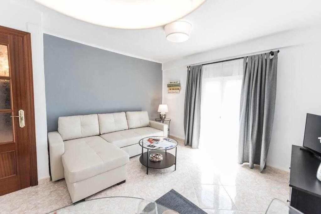 רונדה III Apartamentos Morales & Arnal Acogedor Y A 450M מראה חיצוני תמונה