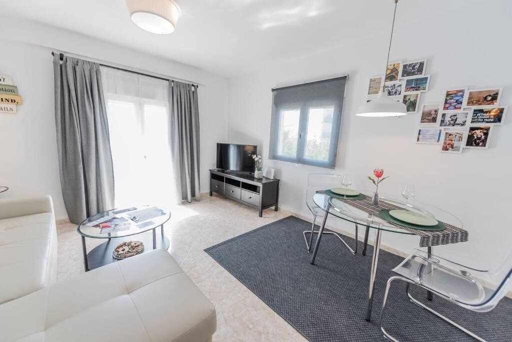 רונדה III Apartamentos Morales & Arnal Acogedor Y A 450M מראה חיצוני תמונה